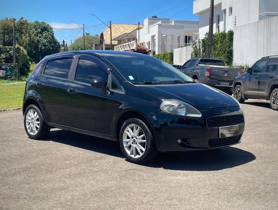 Fiat Punto ATTRACTIVE 1.4 Fire Flex 8V 5p