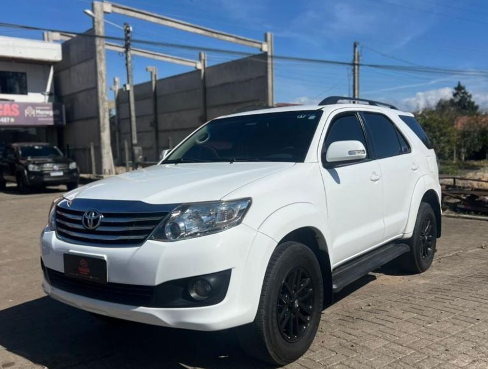 Toyota Hilux CD SR 4x2 2.7 16V/2.7 Flex Aut.