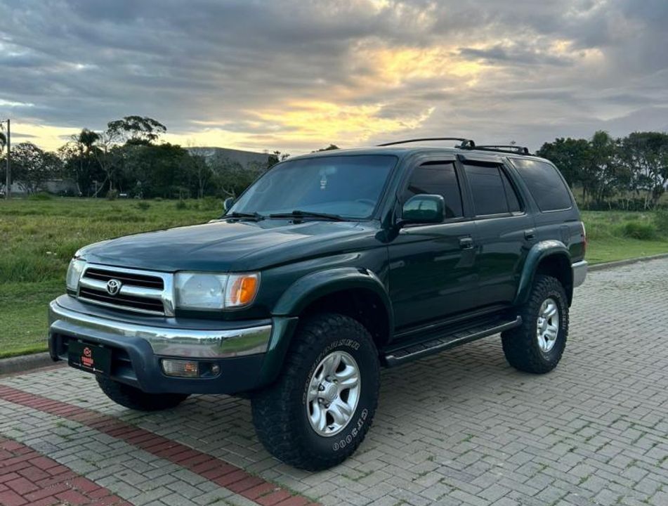 Toyota Hilux SW4 4x4 3.0 8V TB Diesel