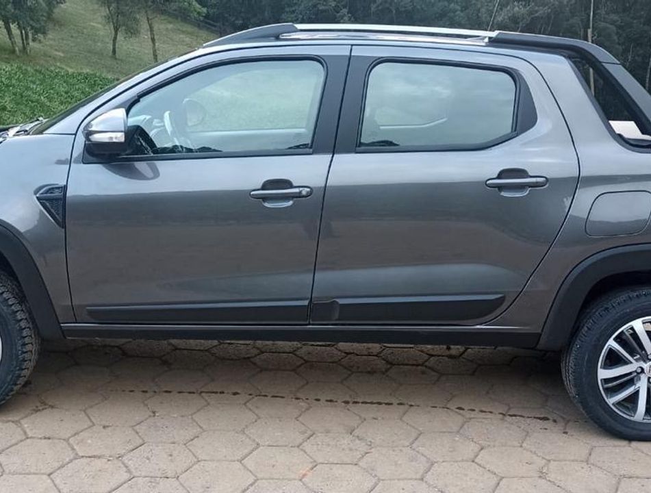 Fiat Strada Volcano 1.3 Flex 8V CD