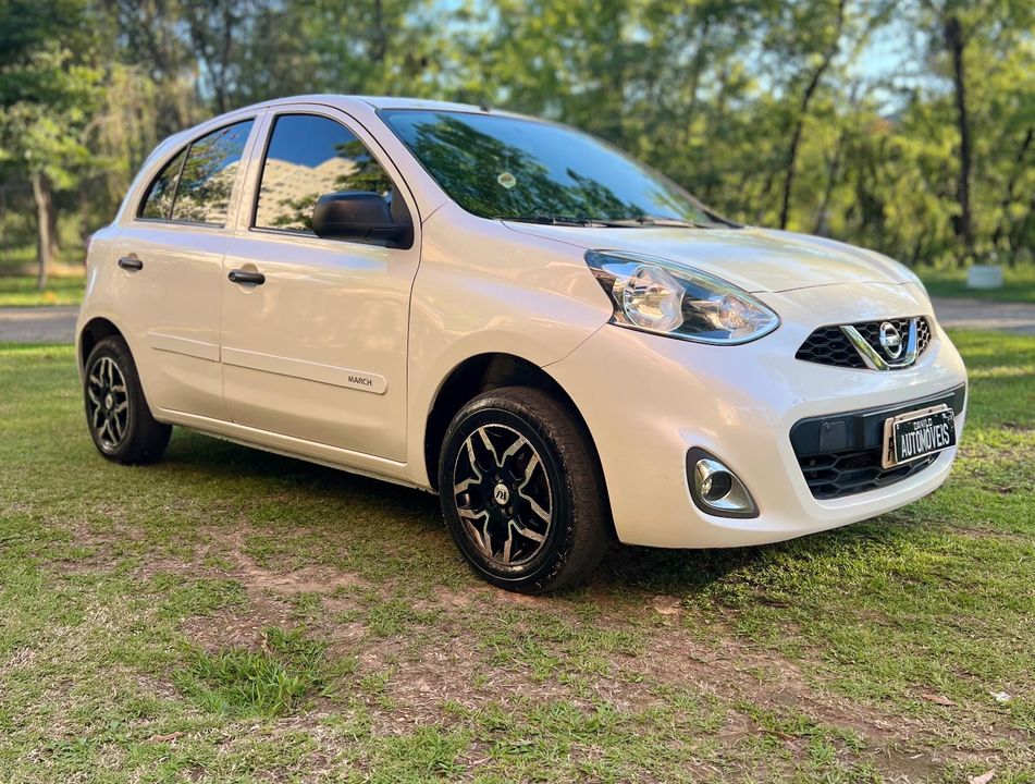 Nissan MARCH 1.0 12V Flex 5p