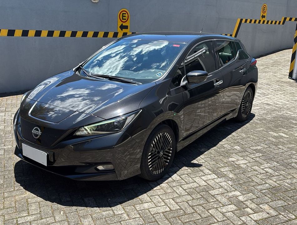 Nissan LEAF Aut. (Elétrico)