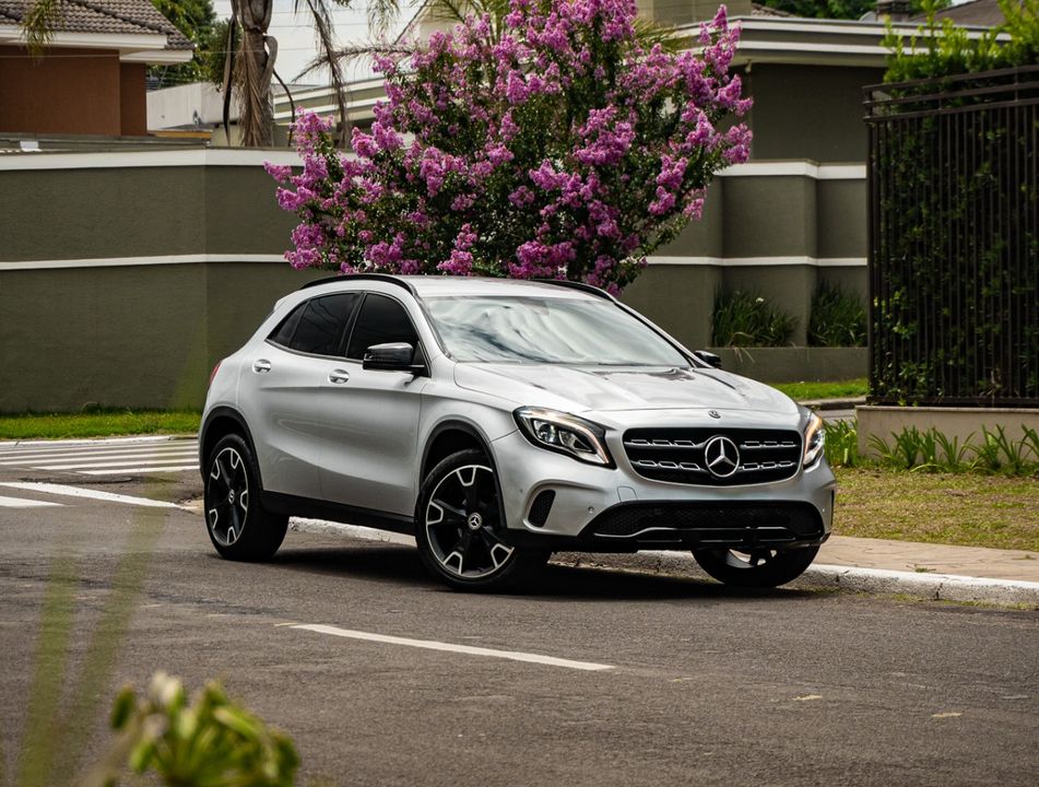 Mercedes GLA 200 Style 1.6 TB 16V/Flex Aut.