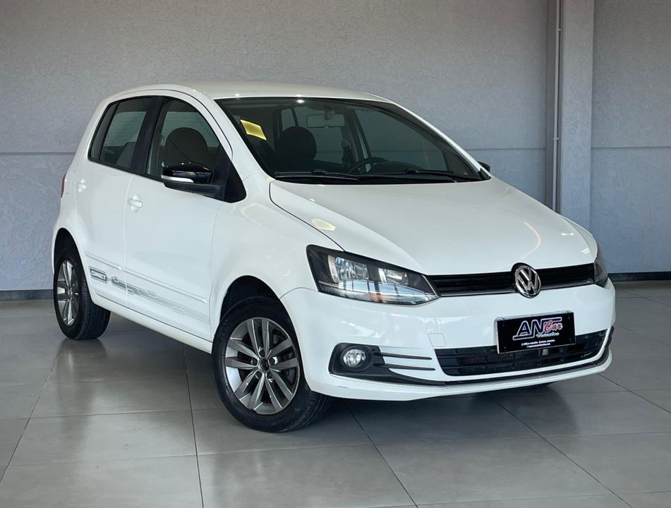 VolksWagen Fox Connect 1.6 Flex 8V 5p