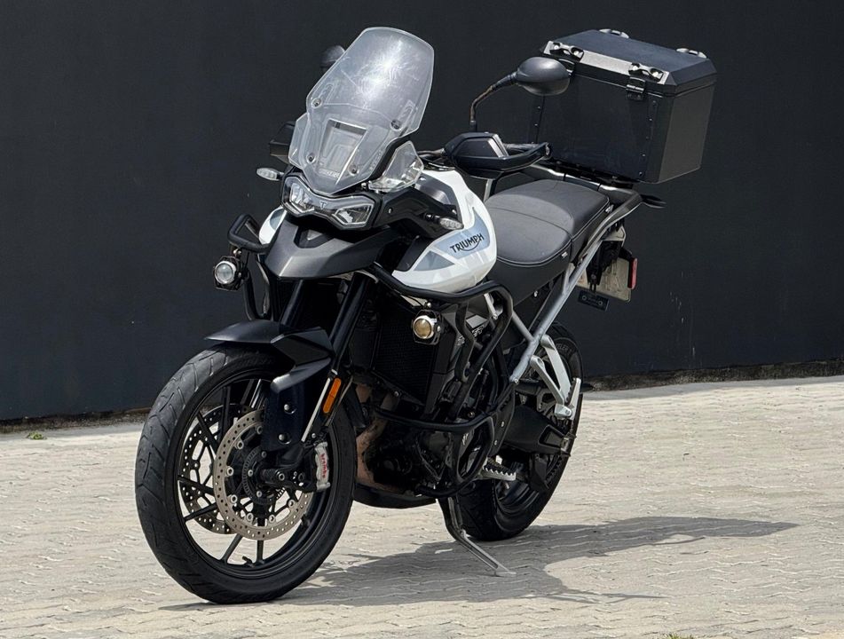 TRIUMPH TIGER 900 GT