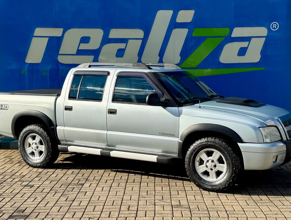 Chevrolet S10 P-Up Tornado 2.8 TDI 4x2/4x4 CD Dies