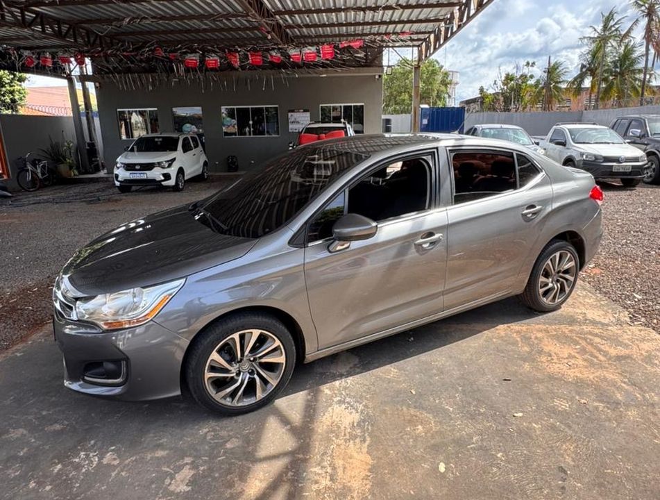 Citroën C4 LOUNGE Tendance 2.0 Flex 4p Aut.