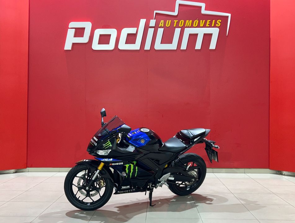 YAMAHA YZF R-3 321/ABS