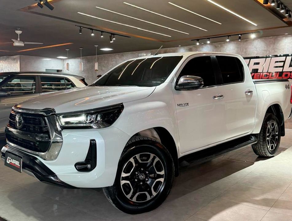 Toyota Hilux CD SRX 4x4 2.8 TDI 16V Diesel Aut.