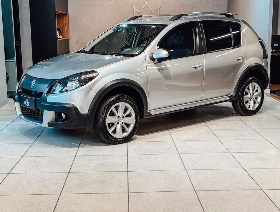 Renault SANDERO STEPWAY Hi-Flex 1.6 16V 5p Aut.