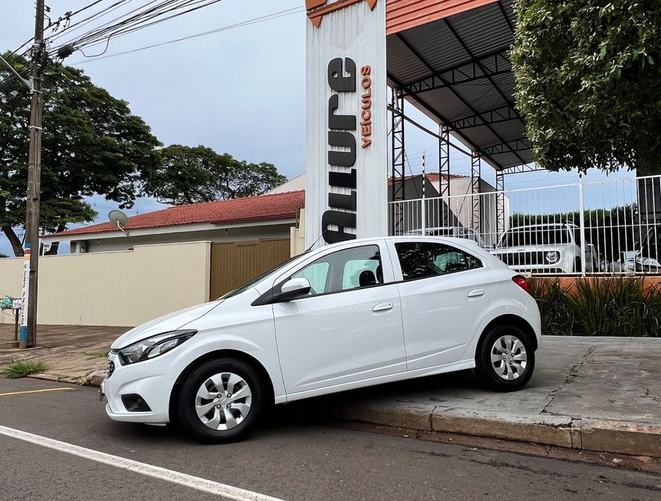 Chevrolet ONIX HATCH LT 1.0 8V FlexPower 5p Mec.