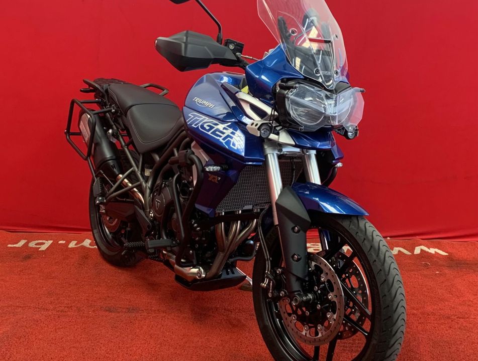 TRIUMPH TIGER 800 XRT
