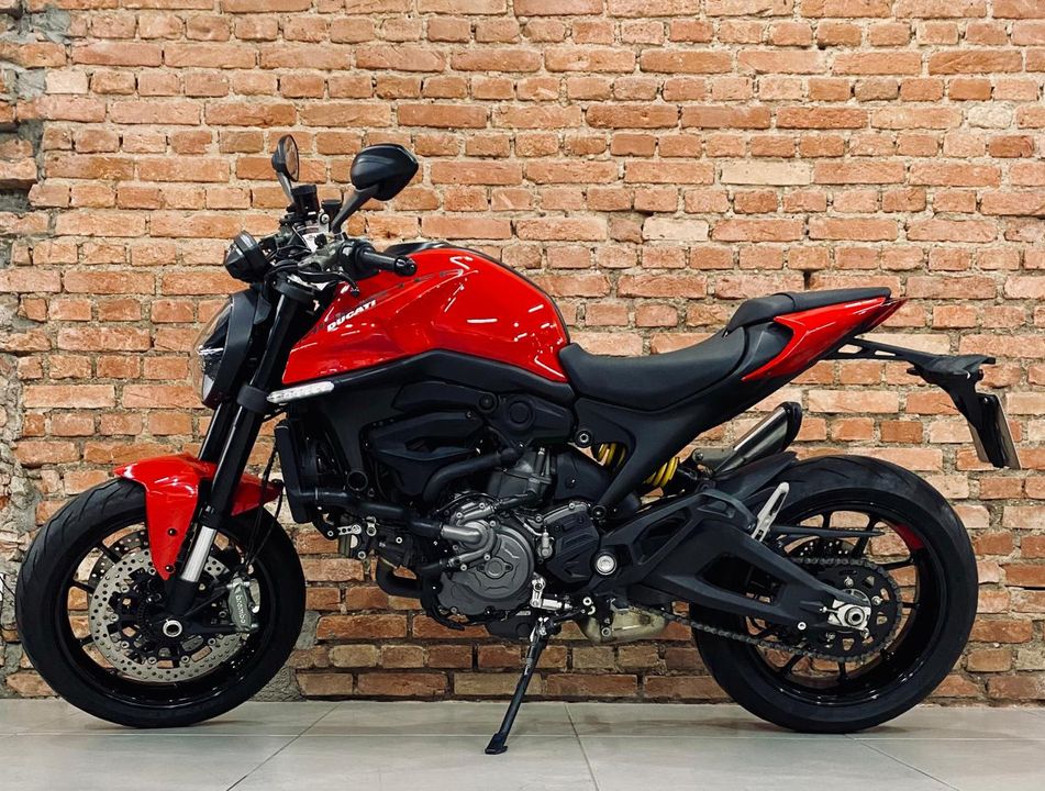 Ducati MONSTER 937cc