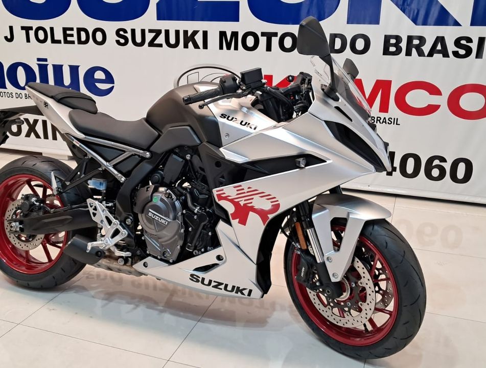 SUZUKI GSX-8R