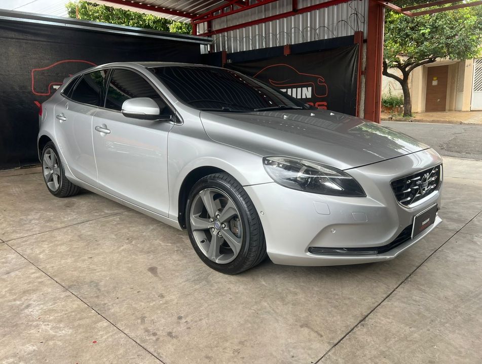 Volvo V40 T-4 2.0 Aut./Mec.