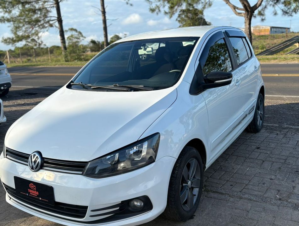 VolksWagen Fox Connect 1.6 Flex 8V 5p