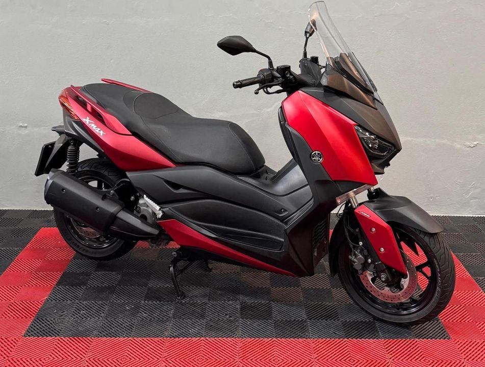 YAMAHA XMAX 250 ABS