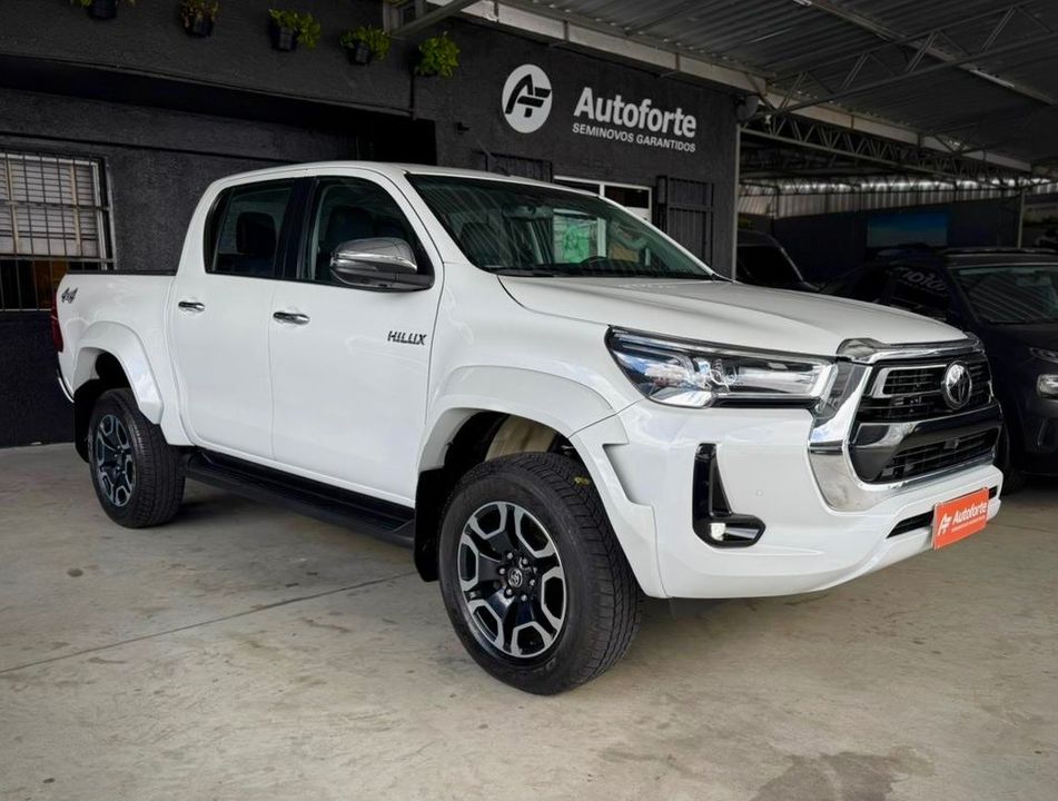 Toyota Hilux CD SRX Plus 4x4 2.8 TDI Die. Aut.