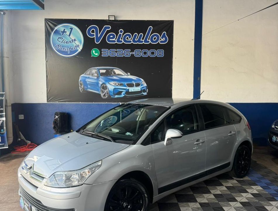 Citroën C4 GLX 2.0 Flex 16V 5p Mec.