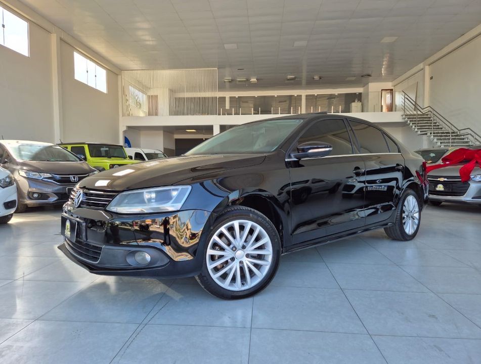 VolksWagen JETTA Highline 2.0 TSI 16V 4p Tiptronic