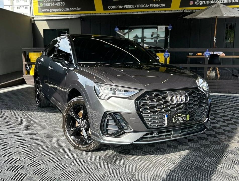 Audi Q3 SPB Perf. Black 2.0 TFSI Tipt. Quat.