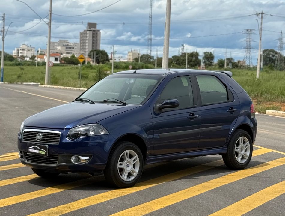 Fiat Palio ELX 1.4 Fire/30 Anos F. Flex 8V 4p