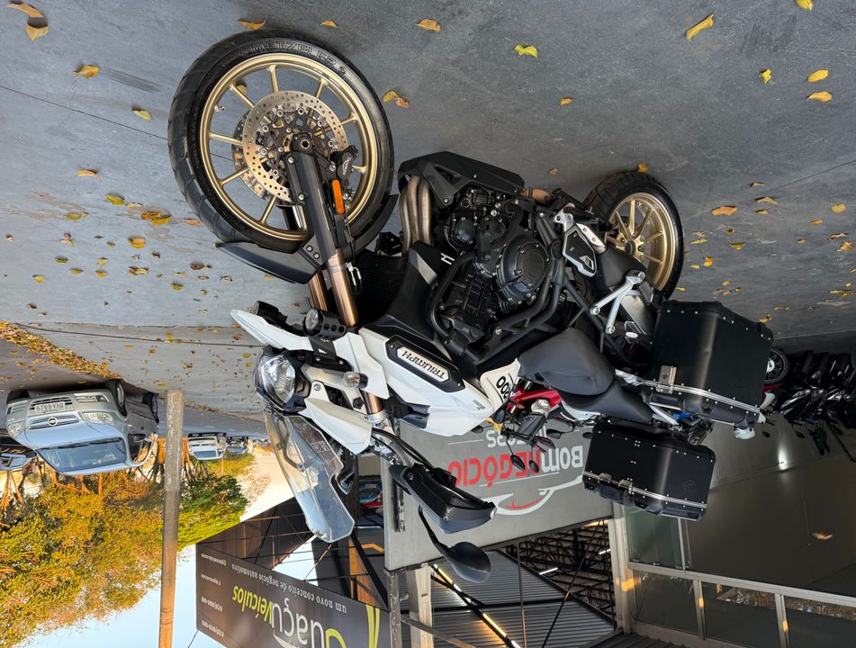TRIUMPH TIGER 1200 EXPLORER