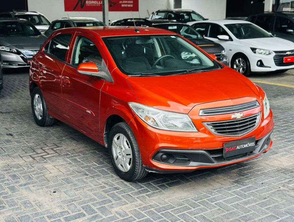 Chevrolet ONIX HATCH LT 1.0 8V FlexPower 5p Mec.