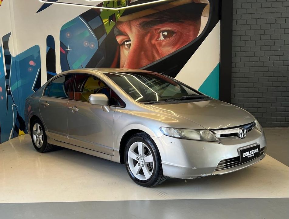 Honda Civic Sedan LXS 1.8/1.8 Flex 16V Aut. 4p