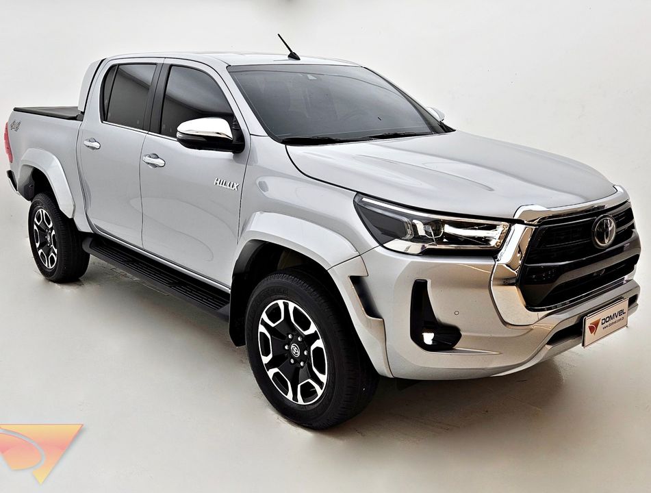 Toyota Hilux CD SRX Plus 4x4 2.8 TDI Die. Aut.