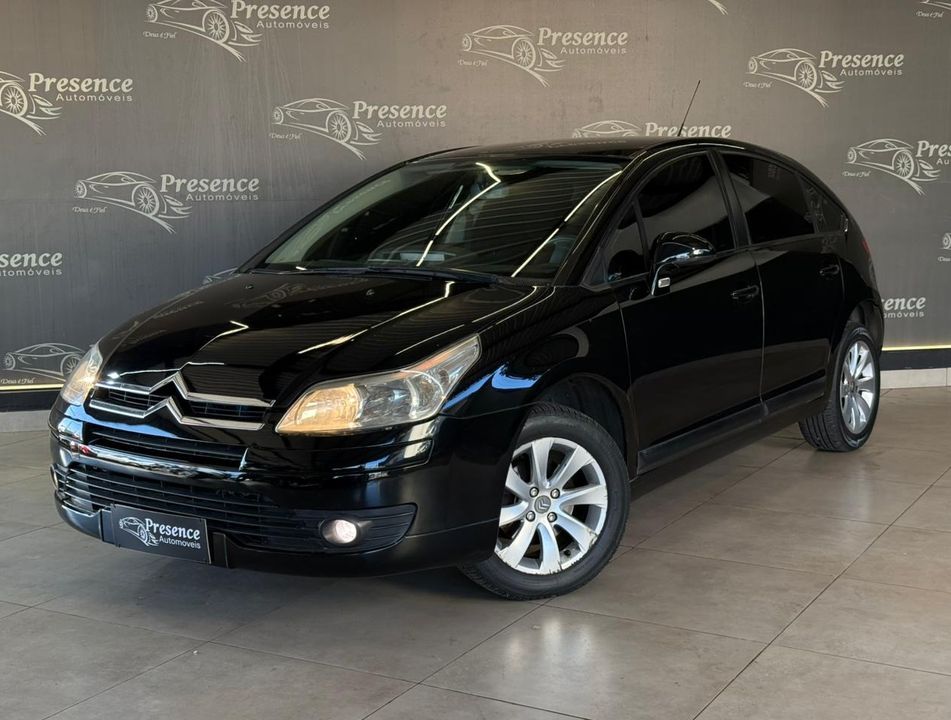 Citroën C4 GLX 2.0 Flex 16V 5p Mec.