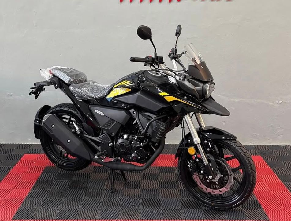 SHINERAY XY 200 STORM EFI