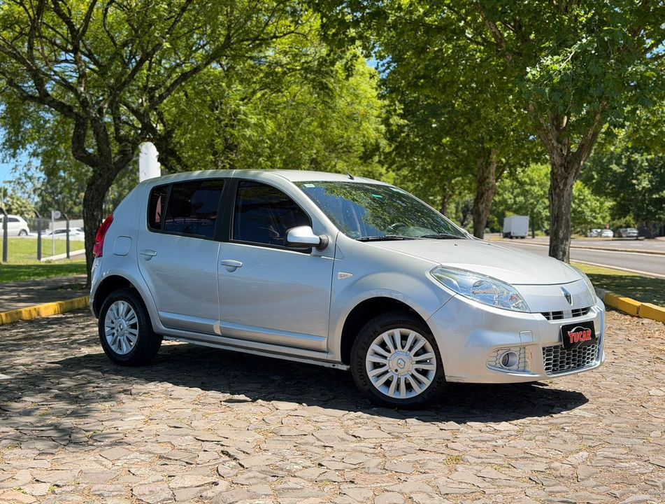 Renault SANDERO Privilège Hi-Flex 1.6 16V 5p Aut