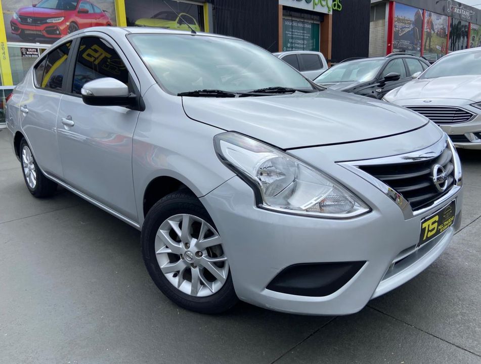 Nissan VERSA SV 1.6 16V FlexStart 4p Aut.
