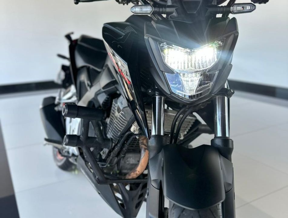 Honda Twister cb 300