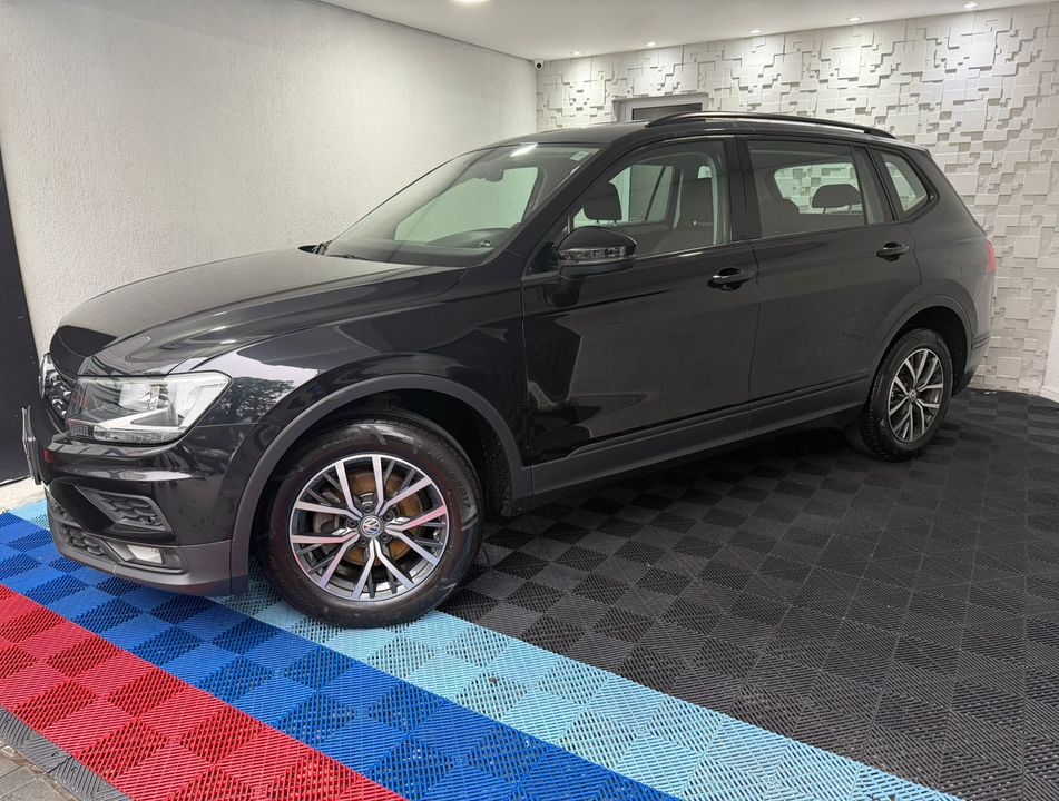 VolksWagen TIGUAN Allspac Comf 250 TSI 1.4 Flex