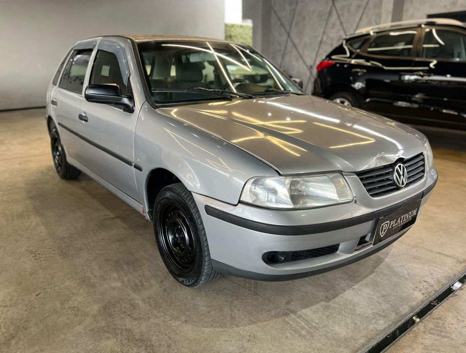 Volkswagen 1.0 Plus 16v 4p 