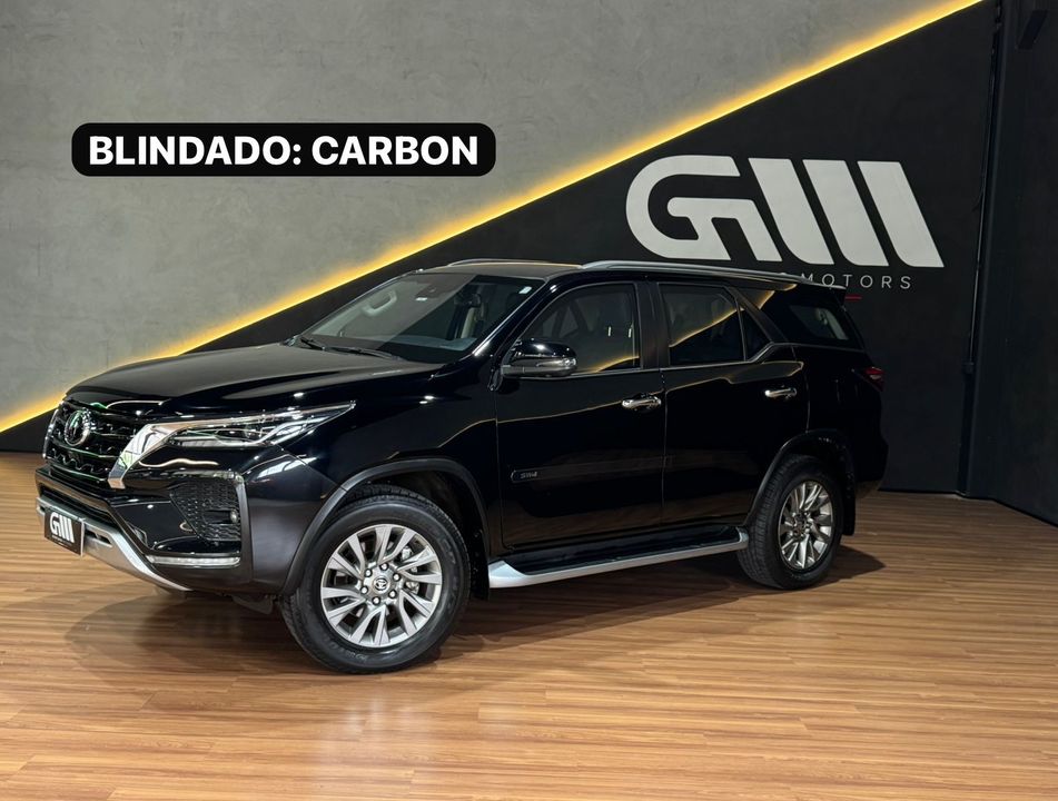 Toyota Hilux SW4 SRX 4x4 2.8 TDI 16V Dies. Aut.