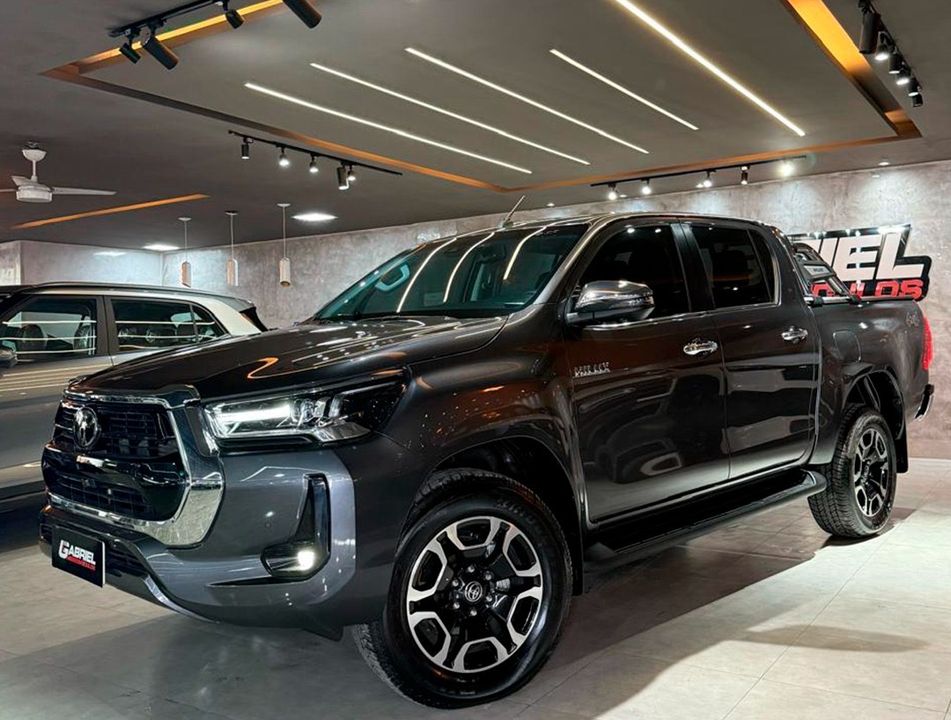 Toyota Hilux CD SRX 4x4 2.8 TDI 16V Diesel Aut.