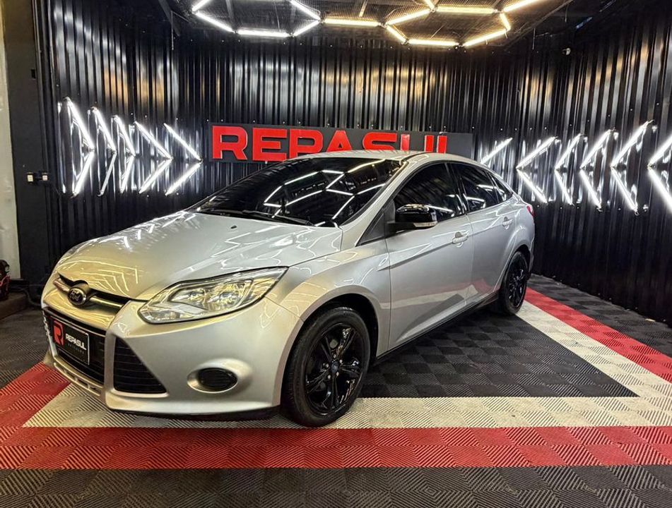 Ford Focus Sedan 2.0 16V/2.0 16V Flex 4p Aut.