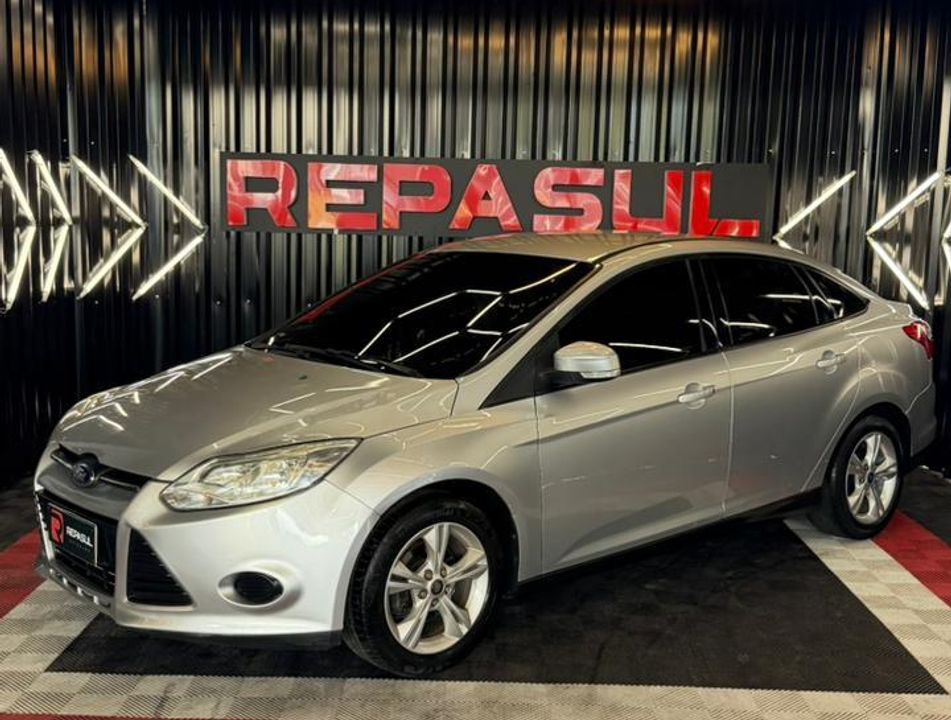 Ford Focus Sedan 2.0 16V/2.0 16V Flex 4p Aut.