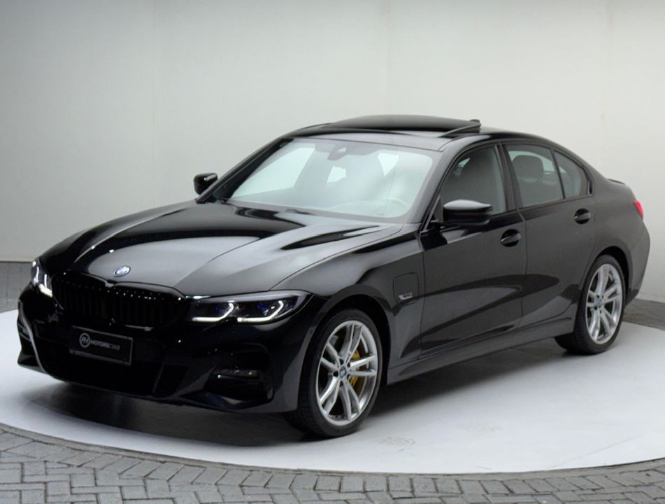 BMW 330e M Sport 2.0 Turbo Aut. (Híbrido)