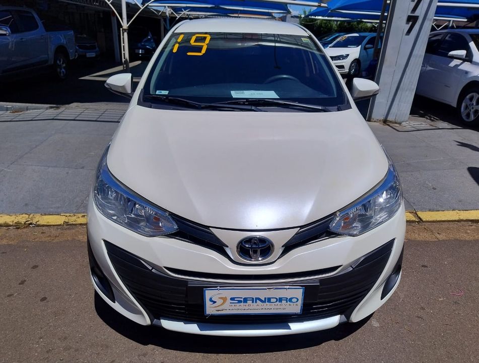 Toyota YARIS XL Sedan 1.5 Flex 16V 4p Mec.