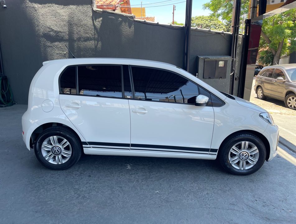 VolksWagen up! move 1.0 TSI Total Flex 12V 5p