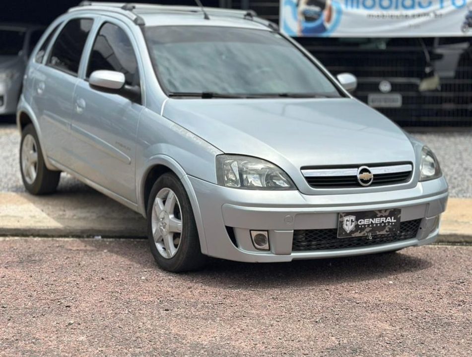 Chevrolet Corsa Hat. Premium 1.4 8V ECONOFLEX 5p