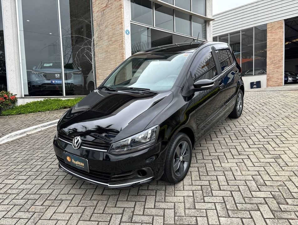 VolksWagen Fox Connect 1.6 Flex 8V 5p