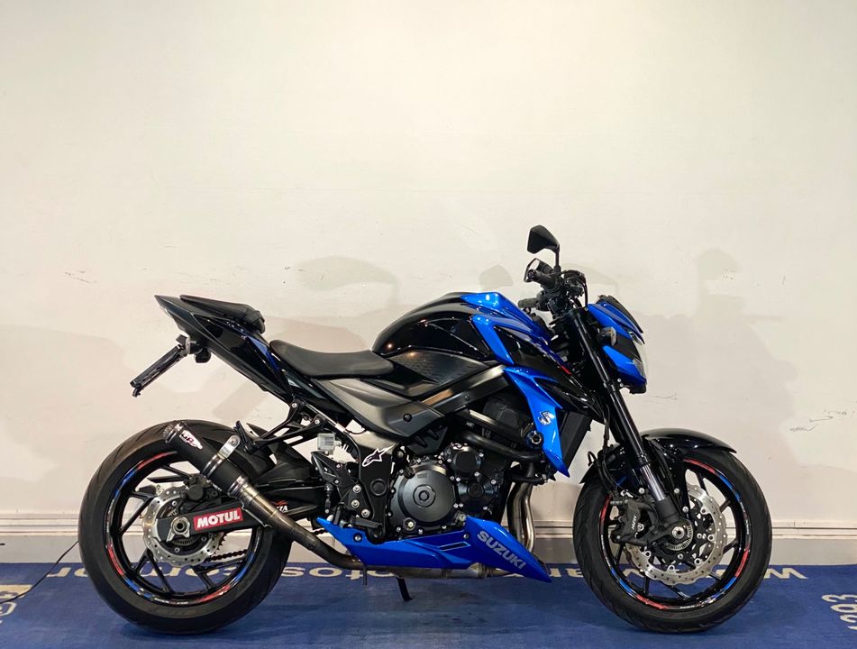 SUZUKI GSX-S 750