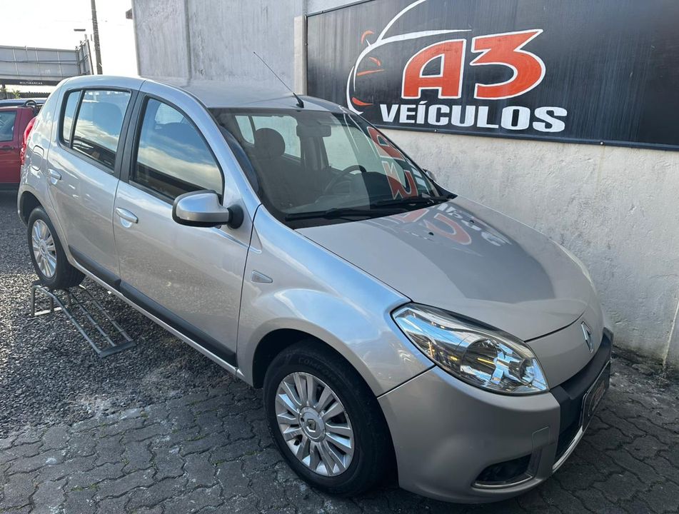 Renault SANDERO Privilège Hi-Flex 1.6 8V 5p