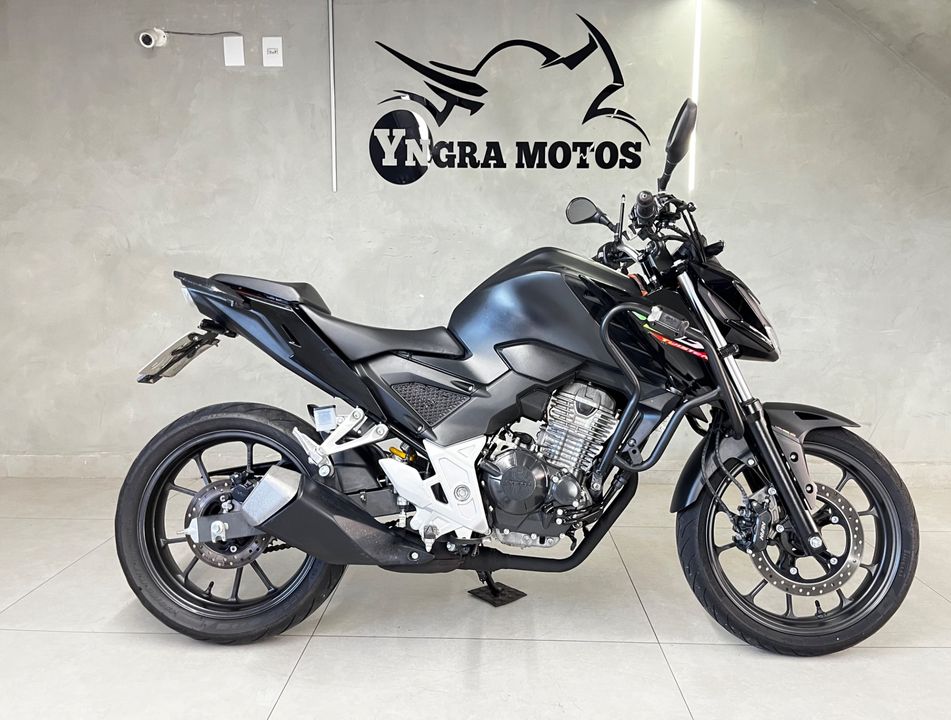 HONDA CB 300F Twister Flex