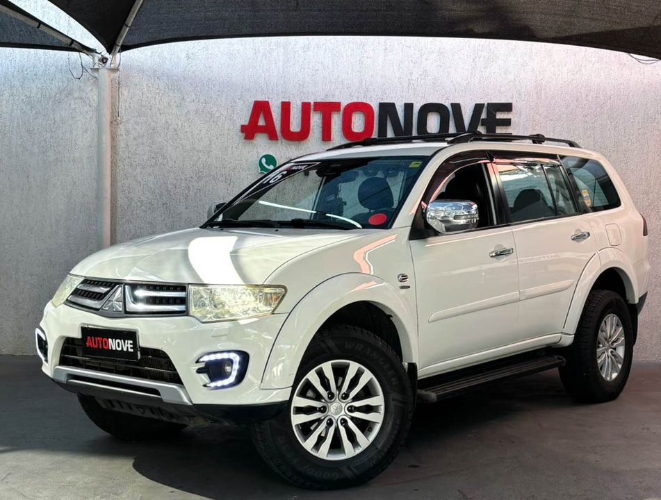 Mitsubishi Pajero HPE-S 3.2 4x4 T.I.Diesel 5p Aut.